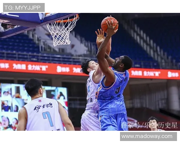 西安篮球队近期状态分析与未来发展展望探讨